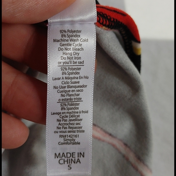 LuLaRoe Holiday Classic Tee - Picture 4 of 7